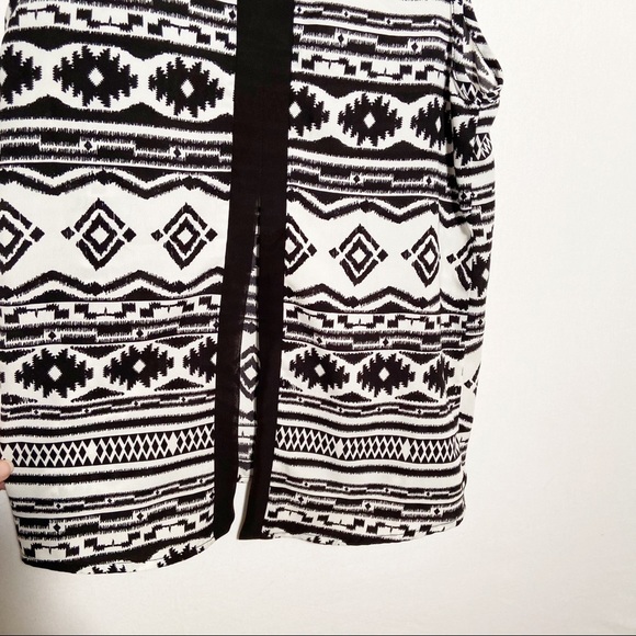 Chance of Fate‎ Tank Top - Picture 7 of 7